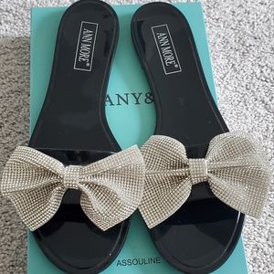 Black Slides 🖤 with Silver Glitter Bow✨️~ Brand New